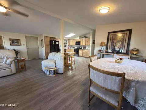 5540 E Harmon Cir, Mesa, AZ 85215 photo 8