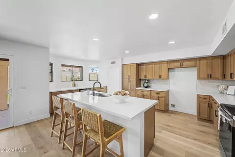 7380 W Piute Ave, Glendale, AZ 85308