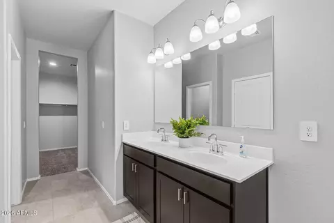 Entry Way - 18633 W Desert Hollow Dr, Wittmann, AZ 85361 photo 4 of 4