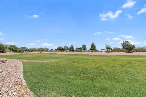 Exterior - 18633 W Desert Hollow Dr, Wittmann, AZ 85361 photo 5 of 5