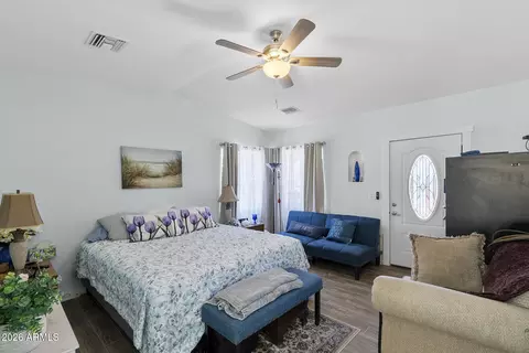 Bedroom - 2639 N 28th Pl, Phoenix, AZ 85008 photo 2 of 4