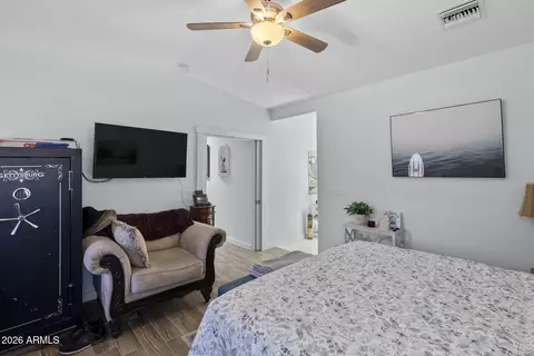 Bedroom - 2639 N 28th Pl, Phoenix, AZ 85008 photo 3 of 4