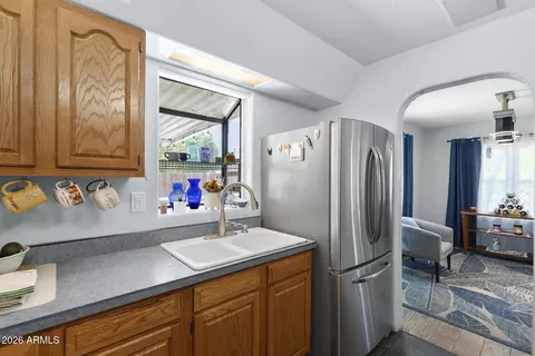 Kitchen - 2639 N 28th Pl, Phoenix, AZ 85008 photo 3 of 3