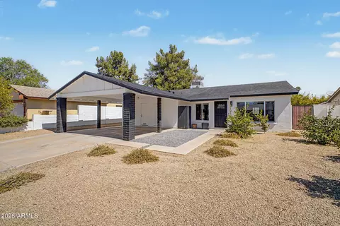 2738 E Windrose Dr, Phoenix, AZ 85032