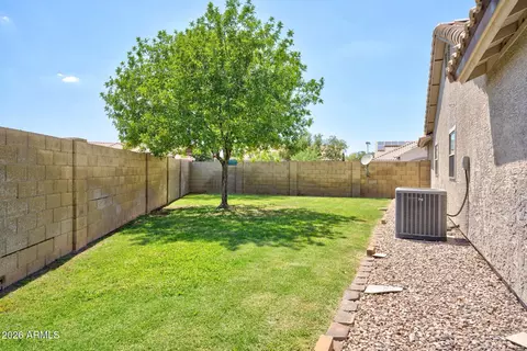 Exterior - 739 S Cholla St, Gilbert, AZ 85233 photo 2 of 4