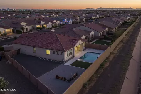 View/Area - 10740 E Thatcher Ave, Mesa, AZ 85212 photo 3 of 18