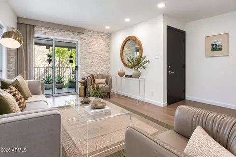 5525 E Thomas Rd #M12, Phoenix, AZ 85018