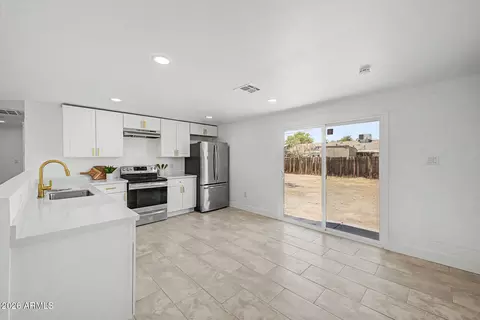 Kitchen - 7254 W Wolf St, Phoenix, AZ 85033 photo 1 of 4