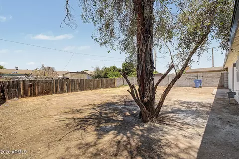 Exterior - 7254 W Wolf St, Phoenix, AZ 85033 photo 2 of 3