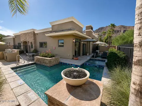 6000 E Camelback Rd E #7707, Scottsdale, AZ 85251