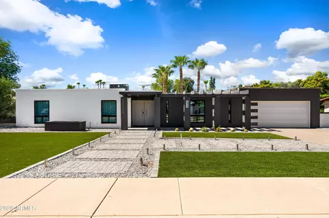919 W Port Royale Ln, Phoenix, AZ 85023