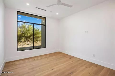 Bedroom - 6037 N 21st Pl, Phoenix, AZ 85016 photo 3 of 7