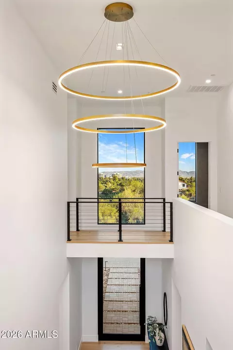 Entry Way - 6037 N 21st Pl, Phoenix, AZ 85016 photo 2 of 5
