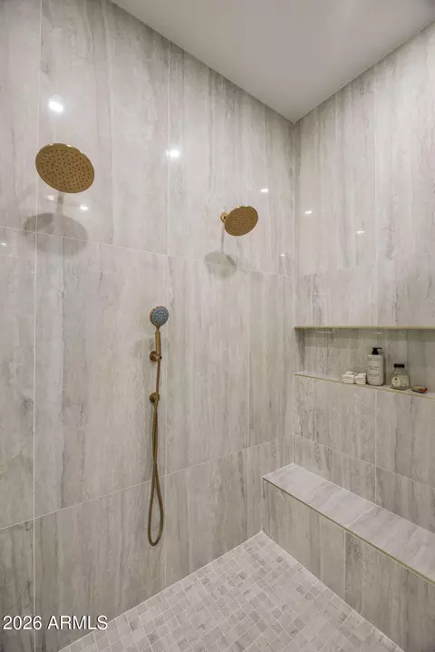 Bath - 6037 N 21st Pl, Phoenix, AZ 85016 photo 3 of 7