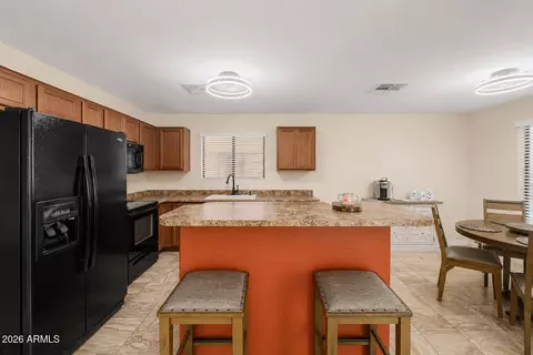 2133 E 27th Ave, Apache Junction, AZ 85119 photo 2