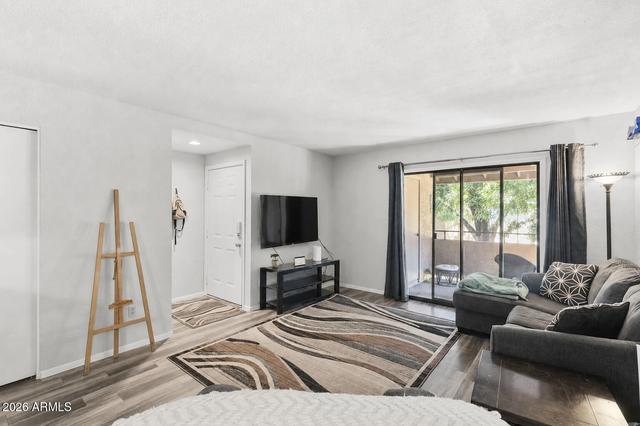 2146 W Isabella Ave #215, Mesa, AZ 85202