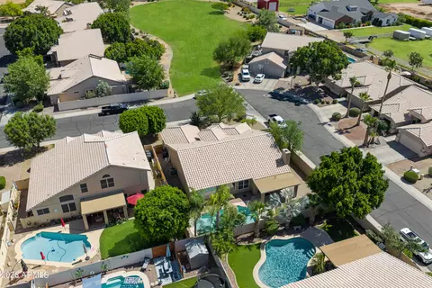 View/Area - 4236 E Millbrae Ln, Gilbert, AZ 85234 photo 8 of 8