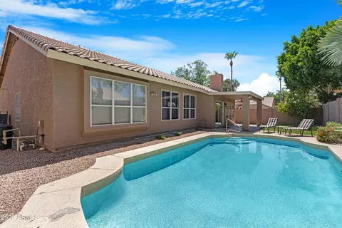 Exterior - 4236 E Millbrae Ln, Gilbert, AZ 85234 photo 6 of 8