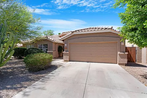 Exterior - 4236 E Millbrae Ln, Gilbert, AZ 85234 photo 3 of 8