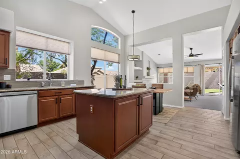 Kitchen - 4236 E Millbrae Ln, Gilbert, AZ 85234 photo 3 of 4