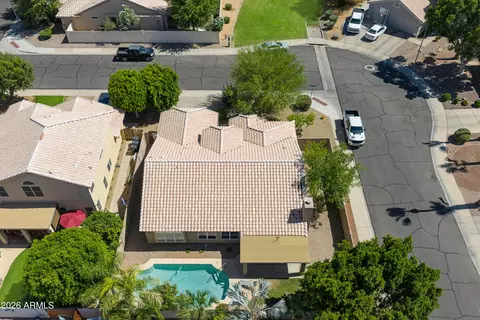 View/Area - 4236 E Millbrae Ln, Gilbert, AZ 85234 photo 7 of 8