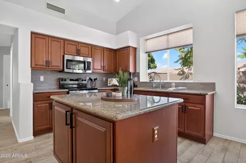 Kitchen - 4236 E Millbrae Ln, Gilbert, AZ 85234 photo 2 of 4