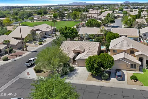 View/Area - 4236 E Millbrae Ln, Gilbert, AZ 85234 photo 3 of 8