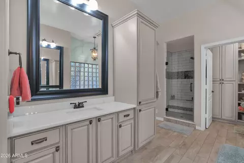 Bath - 4420 E Millbrae Ln, Gilbert, AZ 85234 photo 1 of 5
