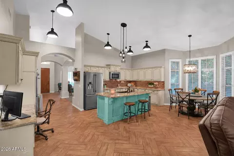 Kitchen - 4420 E Millbrae Ln, Gilbert, AZ 85234 photo 1 of 4