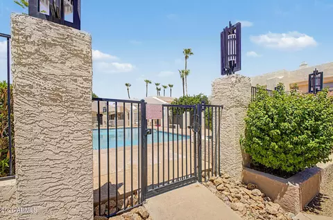 Exterior - 852 E Morningside Dr, Phoenix, AZ 85022 photo 6 of 6