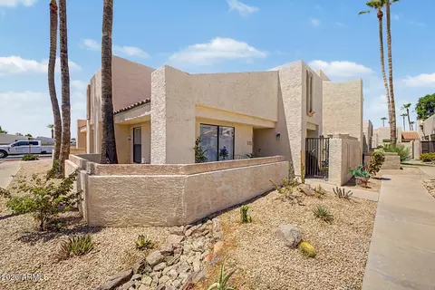 Exterior - 852 E Morningside Dr, Phoenix, AZ 85022 photo 1 of 6