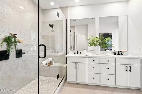 Bath - 4145 E Megan St, Gilbert, AZ 85295 photo 4 of 8