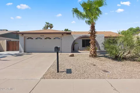 5620 W Hearn Rd, Glendale, AZ 85306