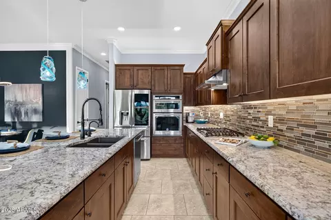 Kitchen - 2152 N 88th St, Mesa, AZ 85207 photo 6 of 6