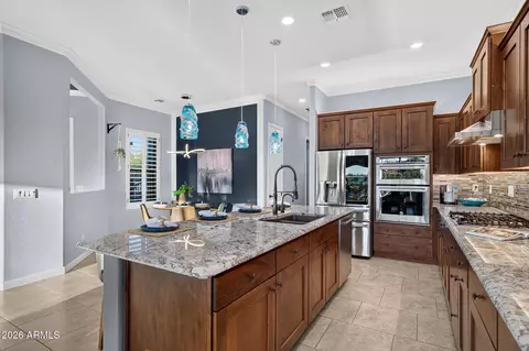 Kitchen - 2152 N 88th St, Mesa, AZ 85207 photo 5 of 6