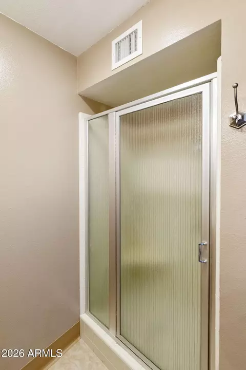 Bath - 4854 E Calypso Ave, Mesa, AZ 85206 photo 3 of 4