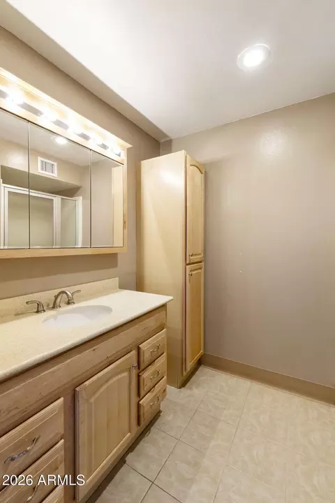 Bath - 4854 E Calypso Ave, Mesa, AZ 85206 photo 1 of 4