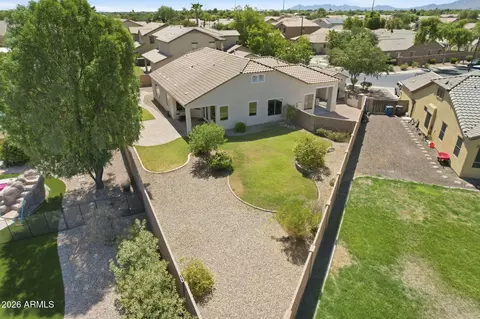 Exterior - 1228 E Arrowhead Trl, Gilbert, AZ 85297 photo 3 of 9