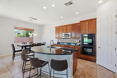 Kitchen - 1228 E Arrowhead Trl, Gilbert, AZ 85297 photo 1 of 4