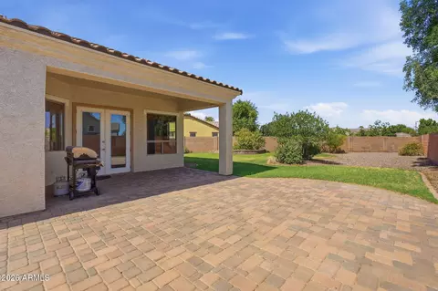 Exterior - 1228 E Arrowhead Trl, Gilbert, AZ 85297 photo 4 of 9