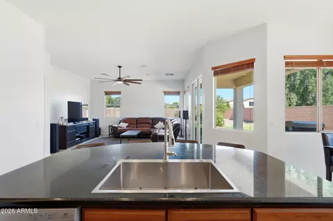Kitchen - 1228 E Arrowhead Trl, Gilbert, AZ 85297 photo 4 of 4