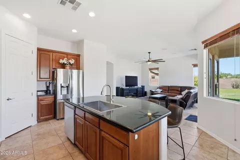 Kitchen - 1228 E Arrowhead Trl, Gilbert, AZ 85297 photo 2 of 4