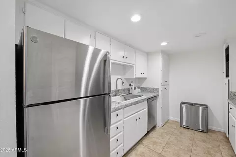 3825 E Camelback Rd E #186, Phoenix, AZ 85018 photo 2