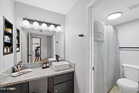 3825 E Camelback Rd E #186, Phoenix, AZ 85018 photo 9
