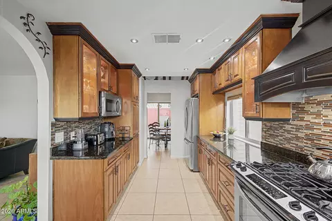 Kitchen - 2019 E Balboa Dr, Tempe, AZ 85282 photo 4 of 4