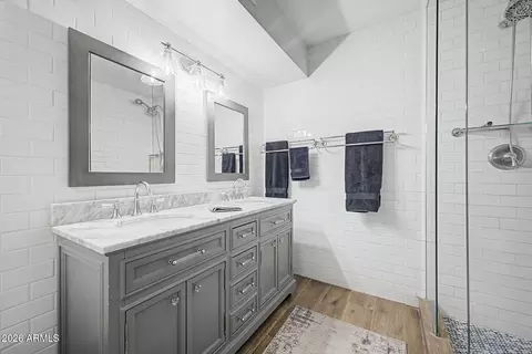 Bath - 2019 E Balboa Dr, Tempe, AZ 85282 photo 1 of 3