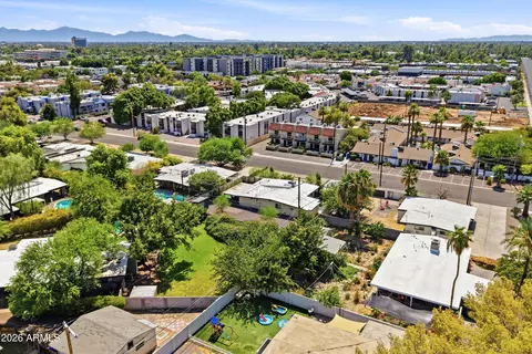 View/Area - 5833 N 10th St, Phoenix, AZ 85014 photo 4 of 6
