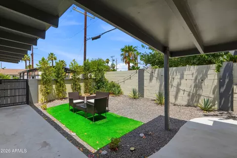 Exterior - 5833 N 10th St, Phoenix, AZ 85014 photo 1 of 10