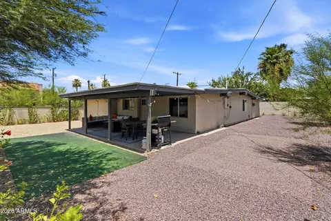 Exterior - 5833 N 10th St, Phoenix, AZ 85014 photo 7 of 10