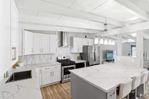 Kitchen - 5833 N 10th St, Phoenix, AZ 85014 photo 4 of 7